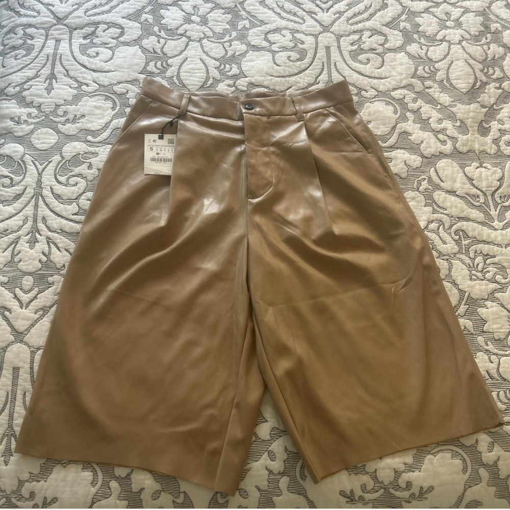 Zara Women's Tan Shorts